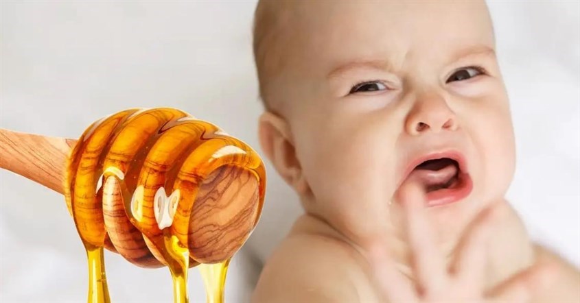 Chỉ sử dụng mật ong cho trẻ trên một tuổi. Nguồn ảnh: iStock