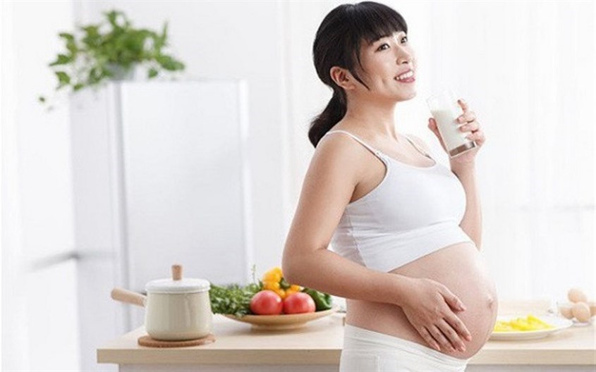 Sữa là nguồn cung cấp đạm, canxi cần thiết trong thai kỳ
